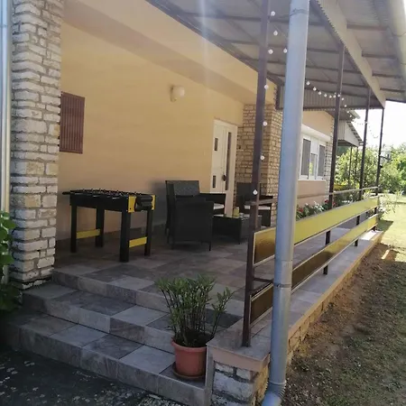 بيت للعطل In 36529 *
